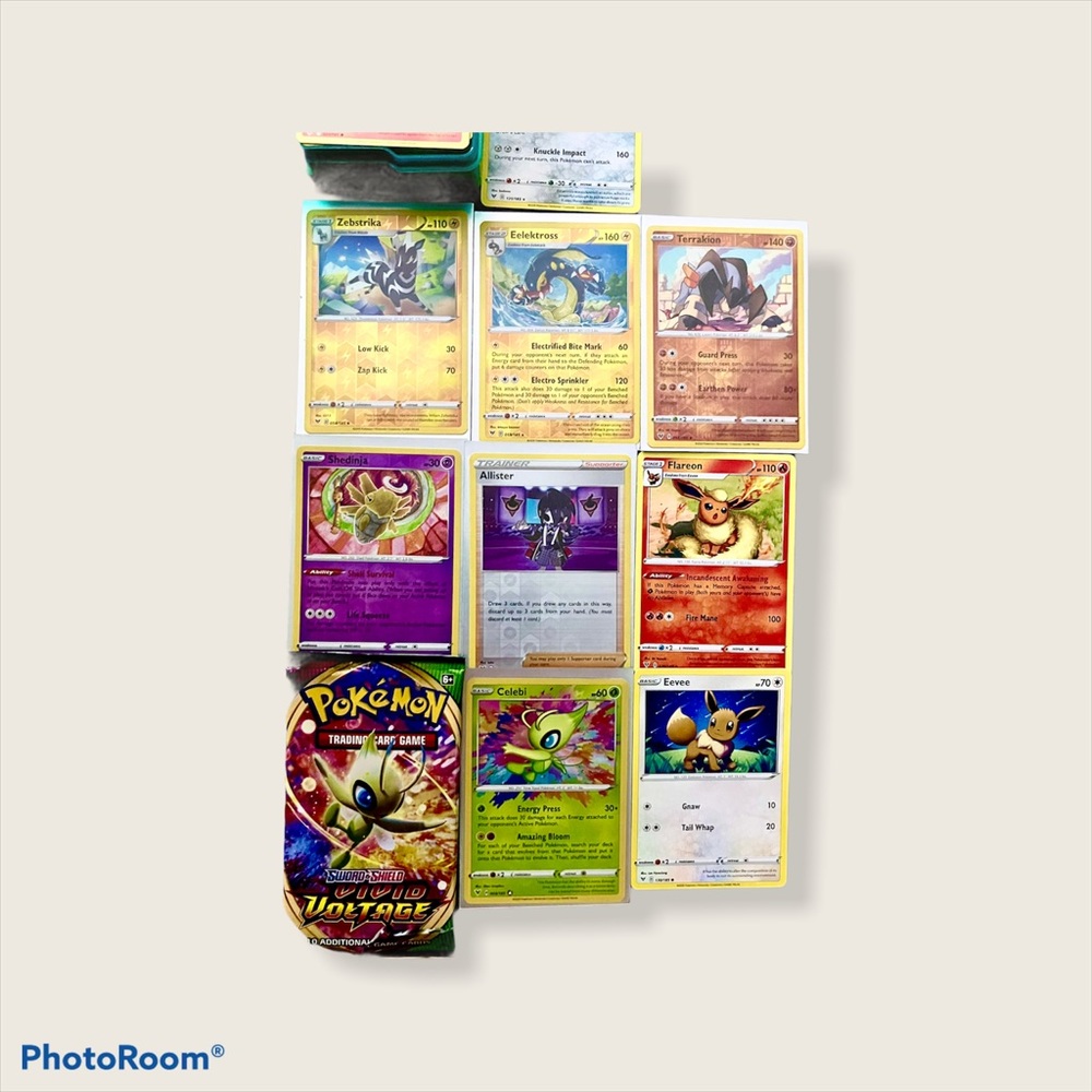 Pokémon Sword & Shield Vivid Voltage Cards - Picture 3 of 4